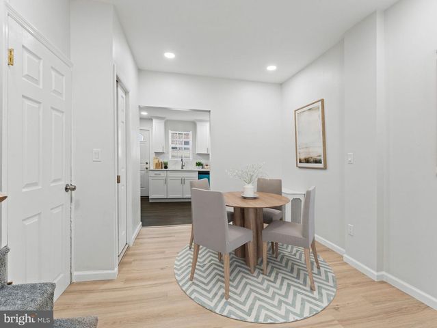 906 S FAIRHILL ST, Philadelphia, PA 19147