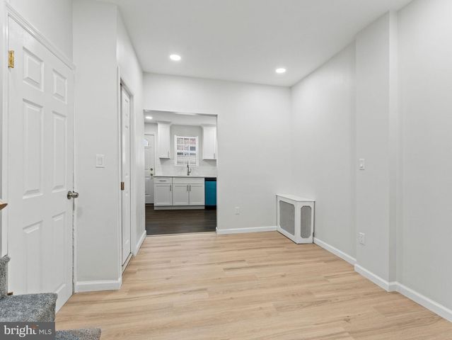 906 S FAIRHILL ST, Philadelphia, PA 19147