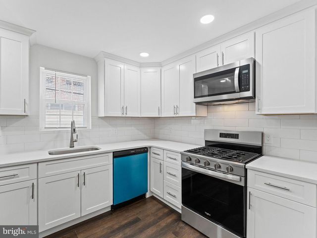 906 S FAIRHILL ST, Philadelphia, PA 19147