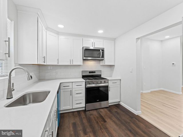 906 S FAIRHILL ST, Philadelphia, PA 19147
