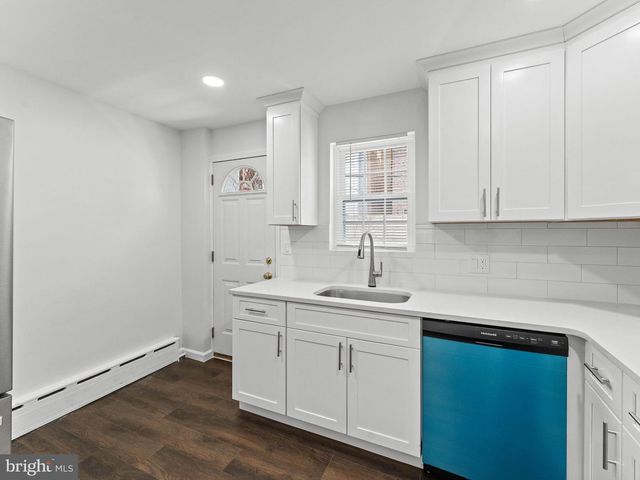 906 S FAIRHILL ST, Philadelphia, PA 19147