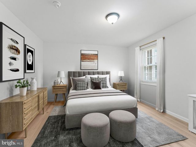 906 S FAIRHILL ST, Philadelphia, PA 19147