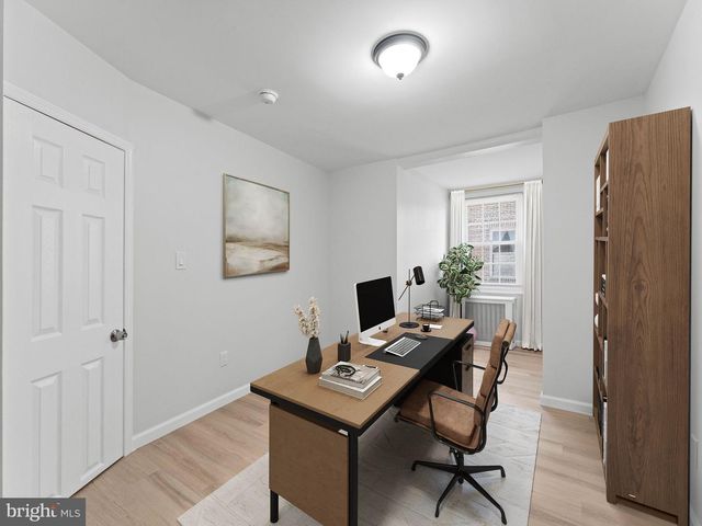 906 S FAIRHILL ST, Philadelphia, PA 19147