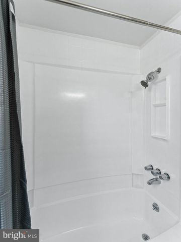 906 S FAIRHILL ST, Philadelphia, PA 19147