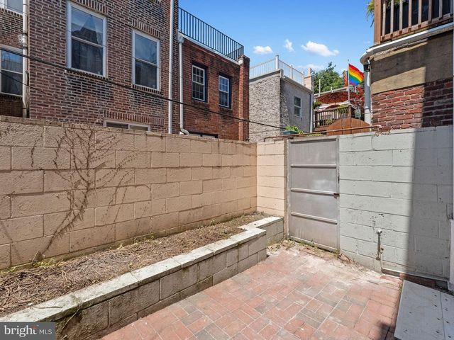 906 S FAIRHILL ST, Philadelphia, PA 19147