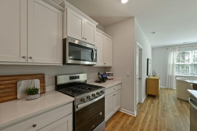 2974 Fernwood Drive, North Charleston, SC 29406