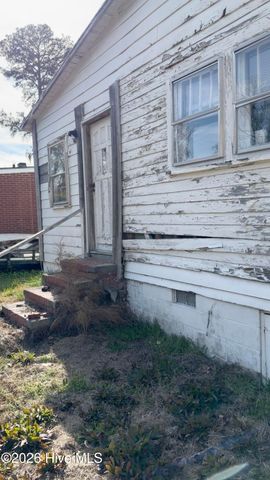 1311 Highland Drive, Washington, NC 27889