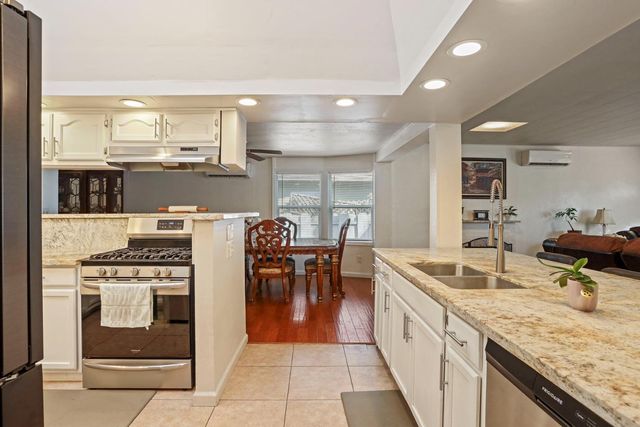 1451 W Willow St, Stockton, CA 95203