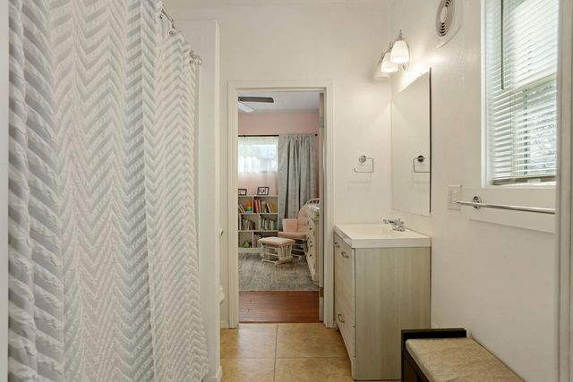 1451 W Willow St, Stockton, CA 95203