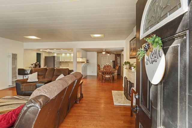 1451 W Willow St, Stockton, CA 95203