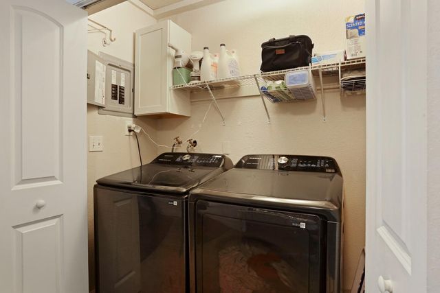 1451 W Willow St, Stockton, CA 95203