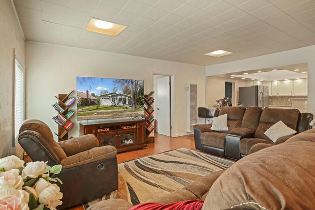 1451 W Willow St, Stockton, CA 95203