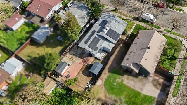 1451 W Willow St, Stockton, CA 95203