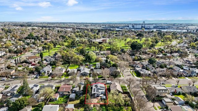 1451 W Willow St, Stockton, CA 95203