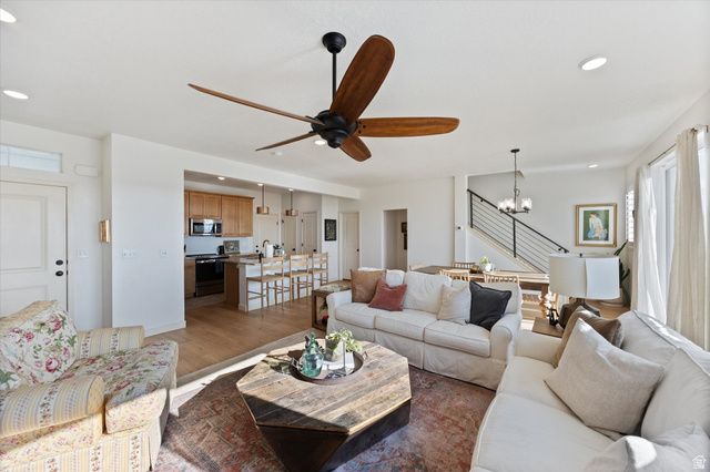 4979 W WILLOWBANK DR, Highland, UT 84003