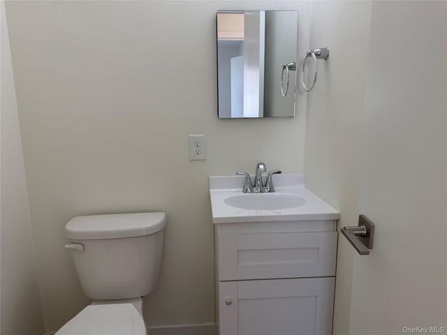 5 Colonial Drive 11, Wappingers Falls, NY 12590