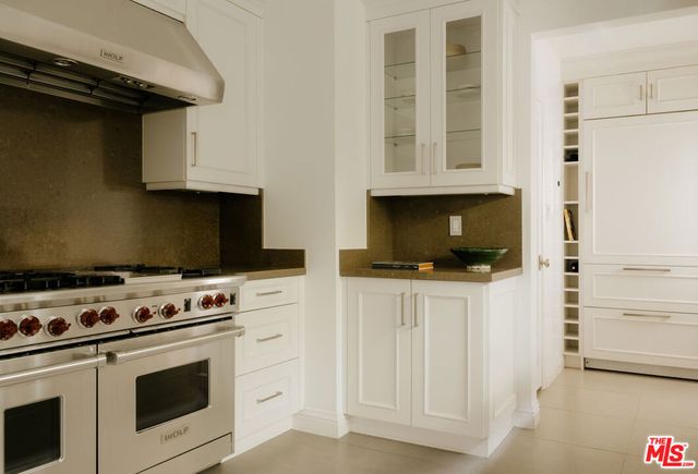 334 Huntley Drive, West Hollywood, CA 90048