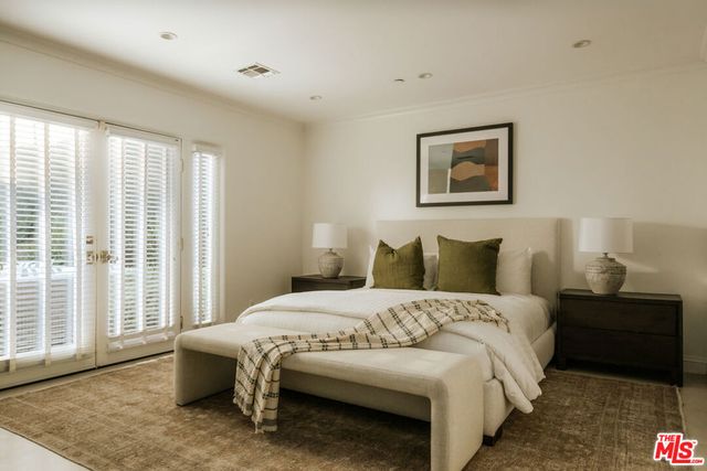 334 Huntley Drive, West Hollywood, CA 90048