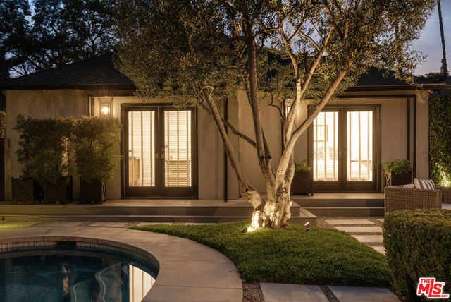 334 Huntley Drive, West Hollywood, CA 90048