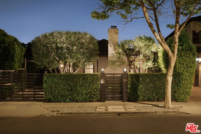 334 Huntley Drive, West Hollywood, CA 90048