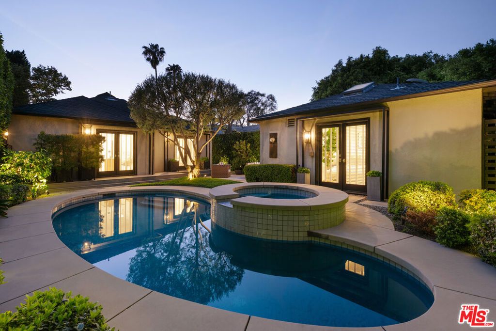 334 Huntley Drive, West Hollywood, CA 90048