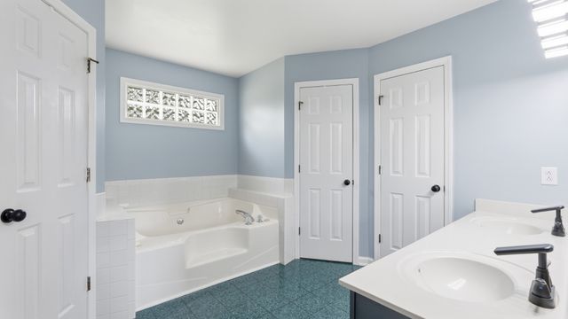 3630 W Trimble Rd, Milton, TN 37118