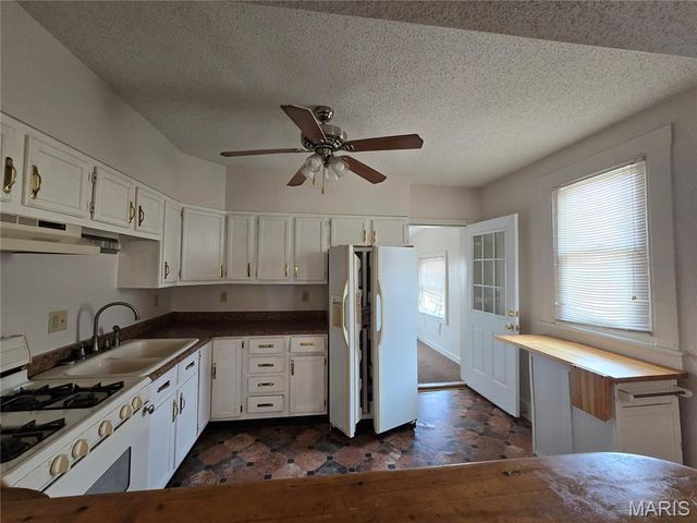 2321 Washington Avenue, Granite City, IL 62040