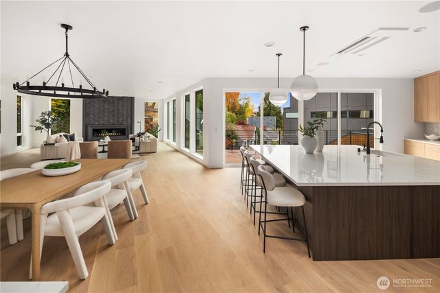 2410 Everett Avenue E, Seattle, WA 98102