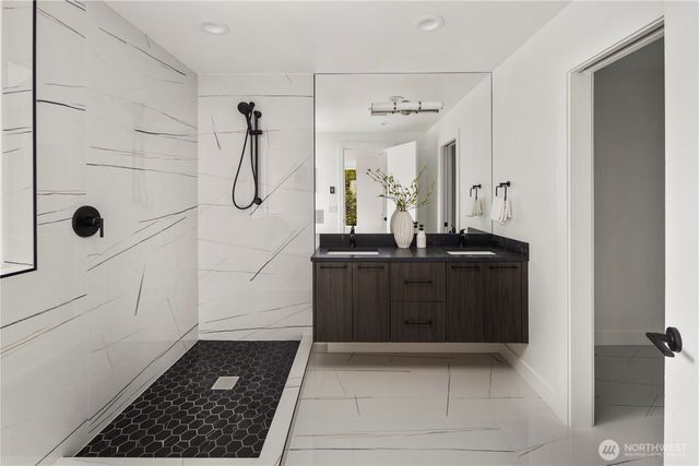 2410 Everett Avenue E, Seattle, WA 98102