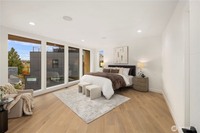 2410 Everett Avenue E, Seattle, WA 98102