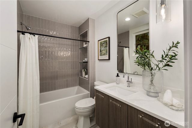 2410 Everett Avenue E, Seattle, WA 98102