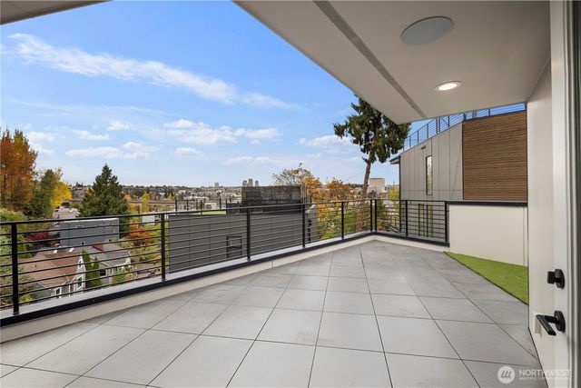 2410 Everett Avenue E, Seattle, WA 98102