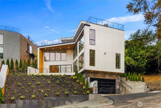 2410 Everett Avenue E, Seattle, WA 98102