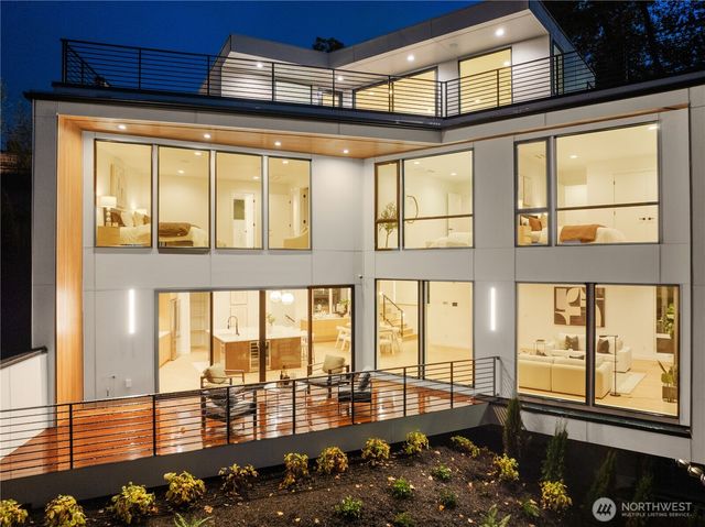 2410 Everett Avenue E, Seattle, WA 98102