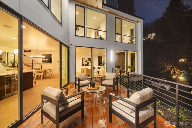 2410 Everett Avenue E, Seattle, WA 98102