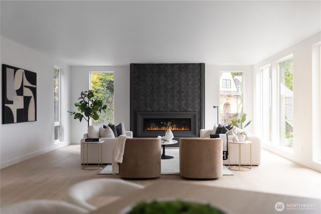 2410 Everett Avenue E, Seattle, WA 98102