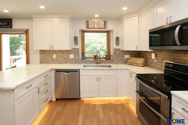 1948 SW 33 Street, Lincoln, NE 68522