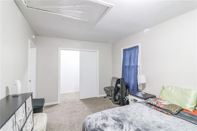 1007 Vest Drive, Warrensburg, MO 64093