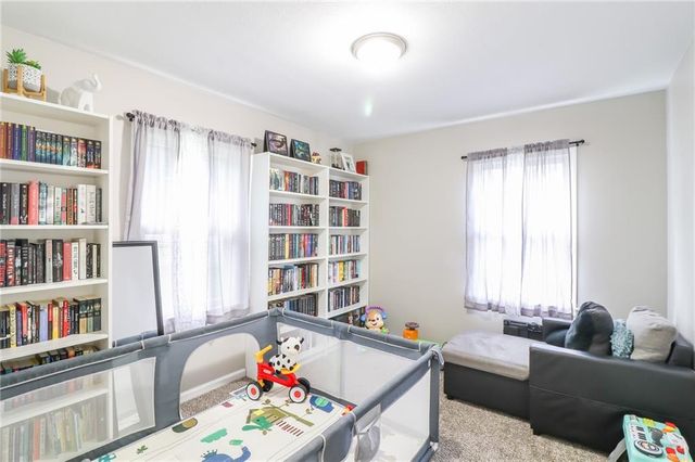 1007 Vest Drive, Warrensburg, MO 64093