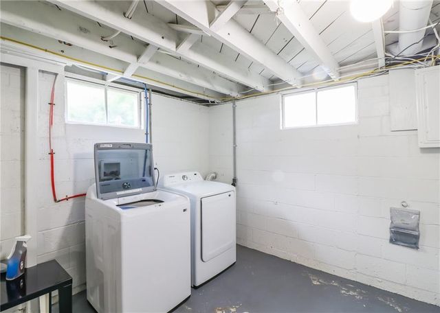 1007 Vest Drive, Warrensburg, MO 64093