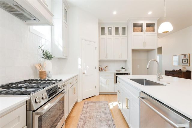 1816 Plaza District Drive, Edmond, OK 73034