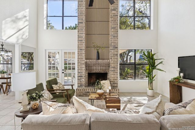 4606 Black Oak Woods, San Antonio, TX 78249