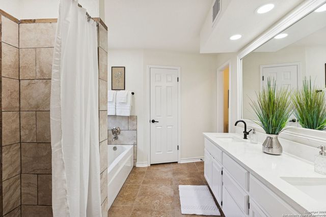 4606 Black Oak Woods, San Antonio, TX 78249