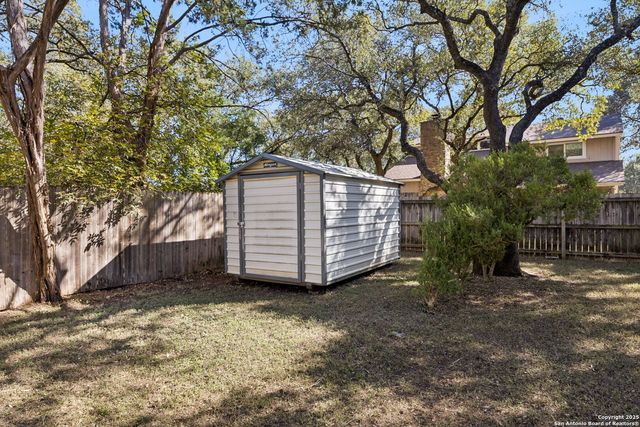 4606 Black Oak Woods, San Antonio, TX 78249