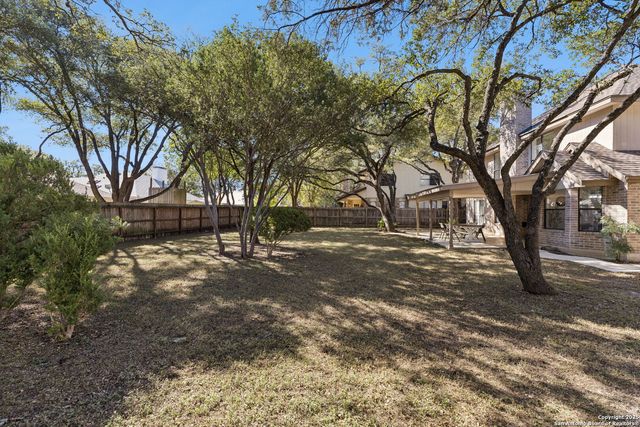 4606 Black Oak Woods, San Antonio, TX 78249