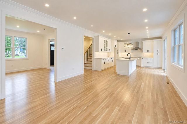 218 W Tyler Avenue, Miller Place, NY 11764