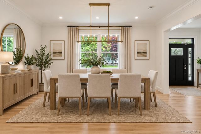 218 W Tyler Avenue, Miller Place, NY 11764