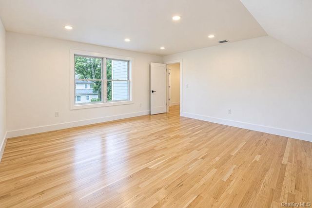 218 W Tyler Avenue, Miller Place, NY 11764