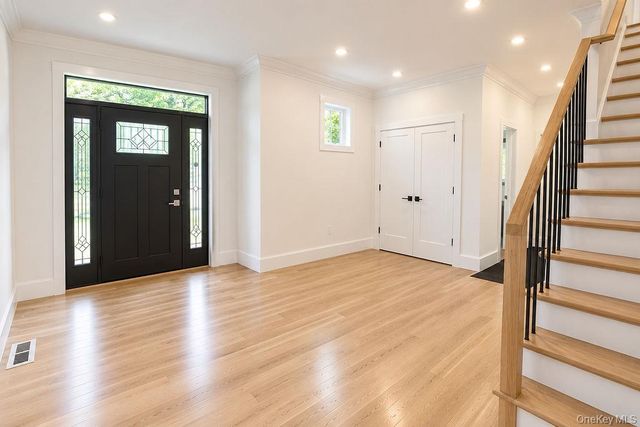 218 W Tyler Avenue, Miller Place, NY 11764