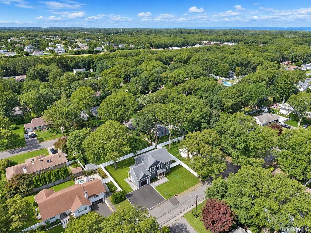 218 W Tyler Avenue, Miller Place, NY 11764 — photo 5